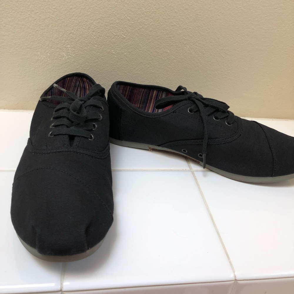 🌲 Like New Men’s Toms Lace-up Shoes 🌲